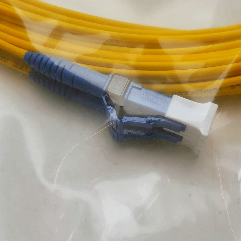 COMMSCOPE Singlemode-LC/UPC auf LC/UPC Glasfaser-Patch 1,6 mm FFWLCLC42-JXF033