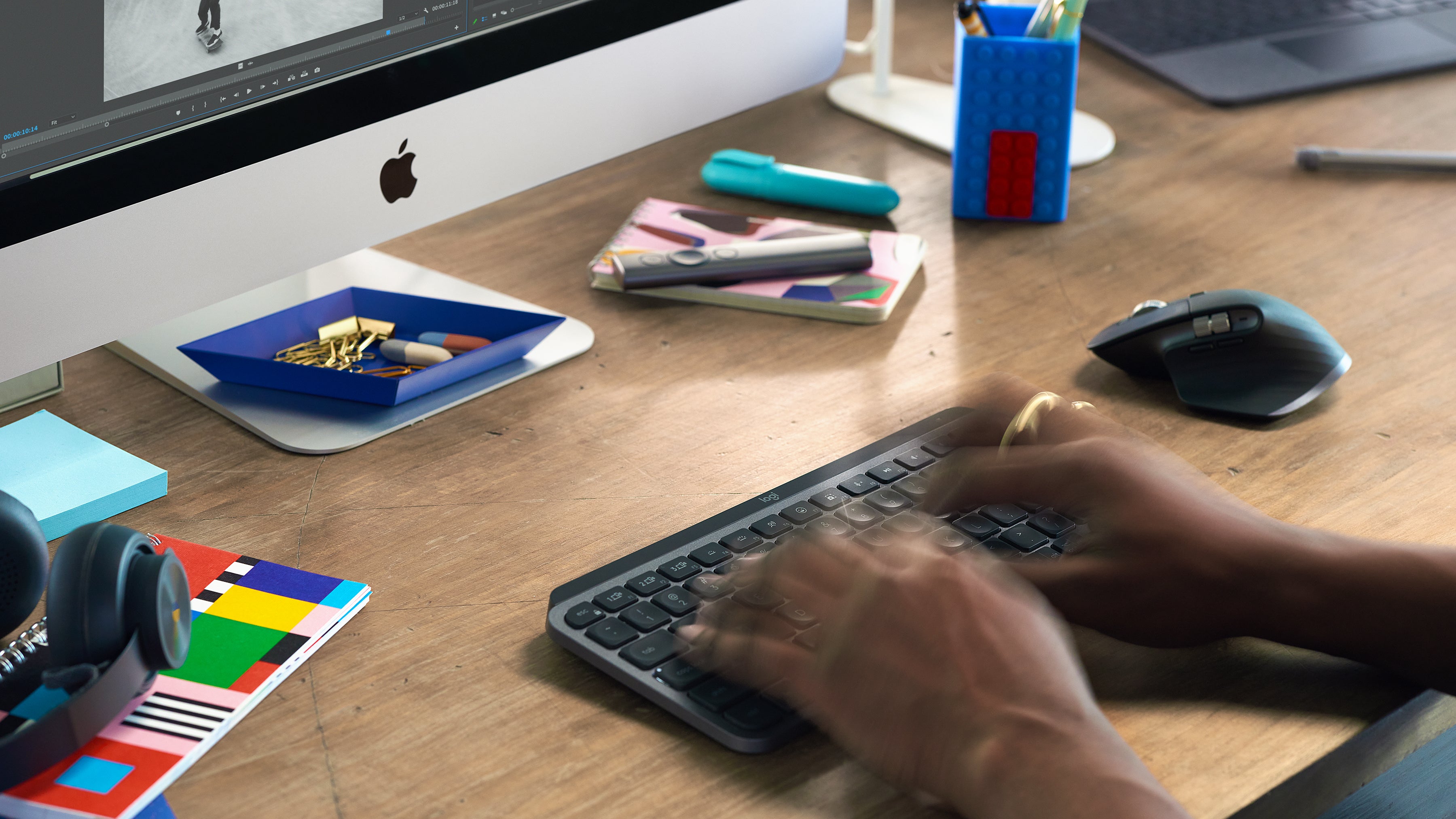 Logitech Master MX Keys Mini Minimalist Wireless Illuminated Keyboard 920-010482